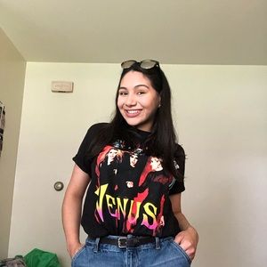 Meet your Posher, Venus